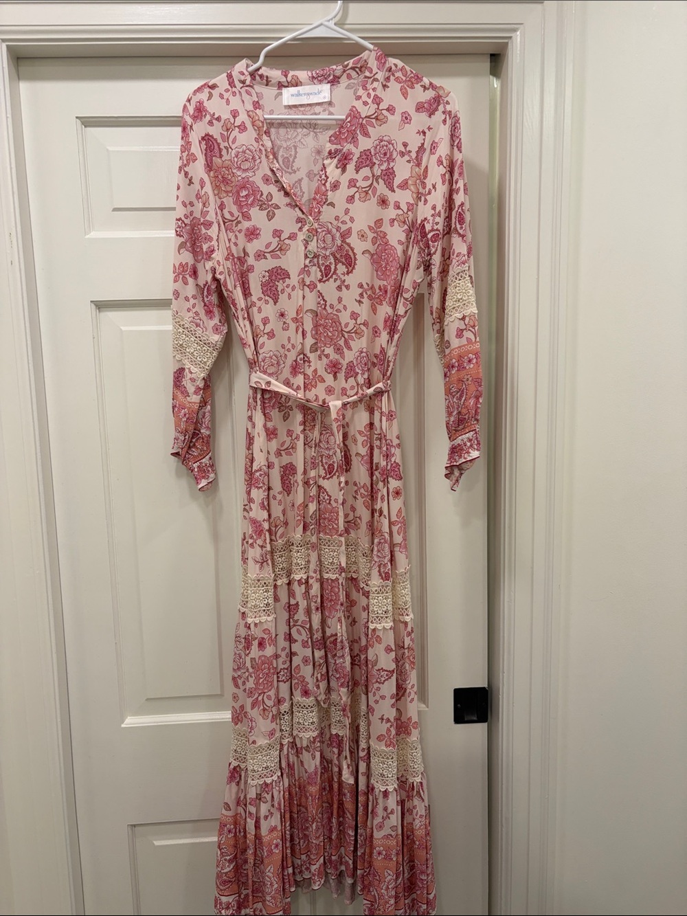 Walker and Wade cream and dusty pink maxi dress